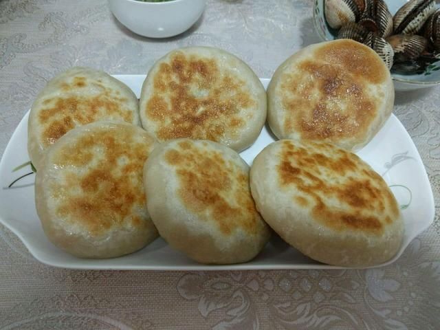  桃园建民西|教你家常好吃的酸菜肉末馅饼，香气四溢超美味，隔壁小孩都馋哭了