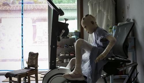  女孩|偷油贼焚车引发车祸致1死2伤，疑犯归案10岁女孩却惨遭毁容