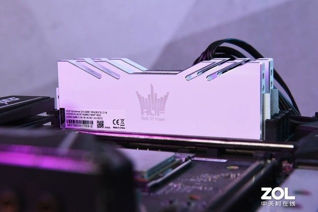 EXTREME|影驰HOF EXTREME 4266内存评测：超频至4700MHz