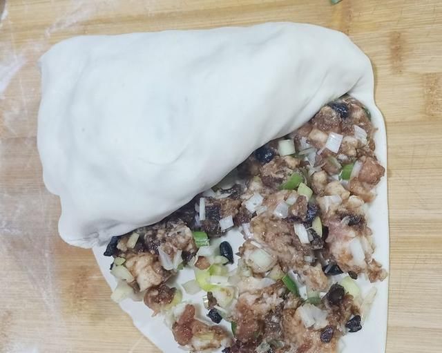 在家|教你在家烙肉饼,皮酥肉嫩层又多