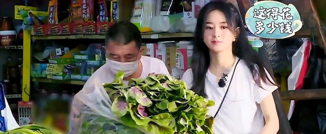  现场|赵丽颖《中餐厅》财务总监被迫营业，嘉宾状况百出，颖宝现场爆哭