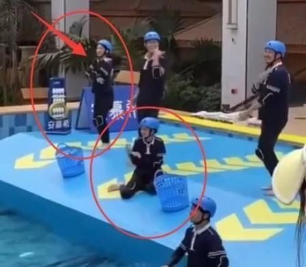  蔡徐坤|跑男：蔡徐坤孟美岐跳《无价之姐》，前者被吐槽，后者动作超专业