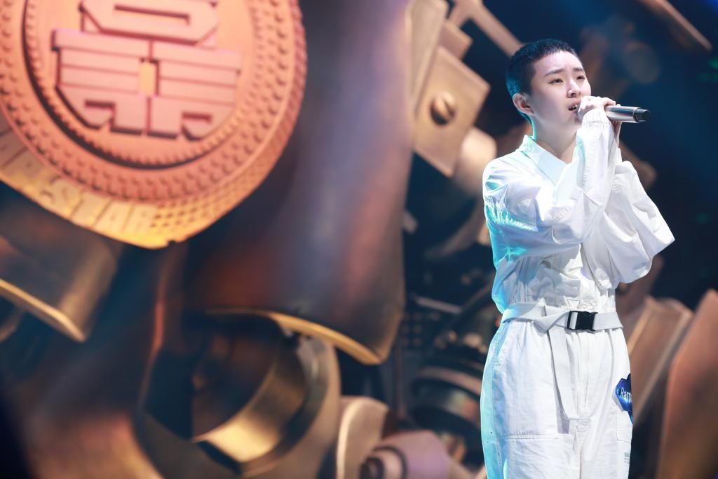  综艺|综艺|《说唱听我的》热播 《天上的星星不说话》获高分，戳心歌词引共鸣