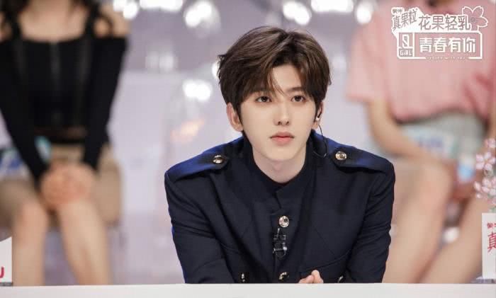  担任|蔡徐坤担任《青你2》音乐导师，曾遭受全网黑，如今许多人黑转粉