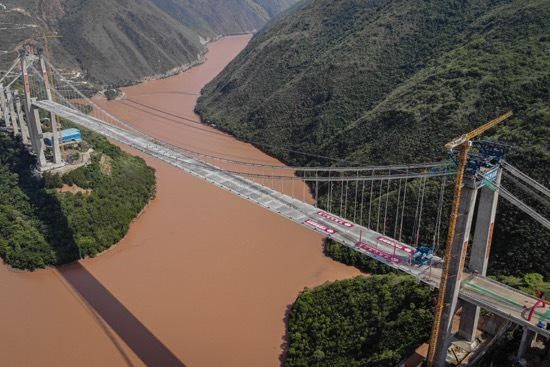 跨越|红河特大桥合龙！系我国首座跨越红河的高速公路悬索特大桥