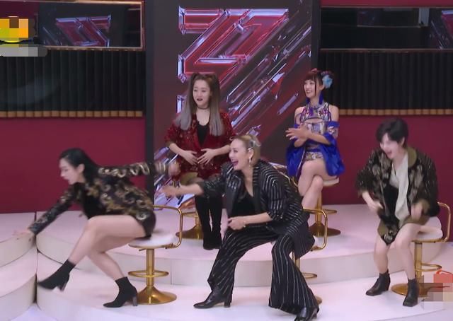  排名|王霏霏超越宁静夺得第一名，见到静姐反应后，果真有“大将之风”