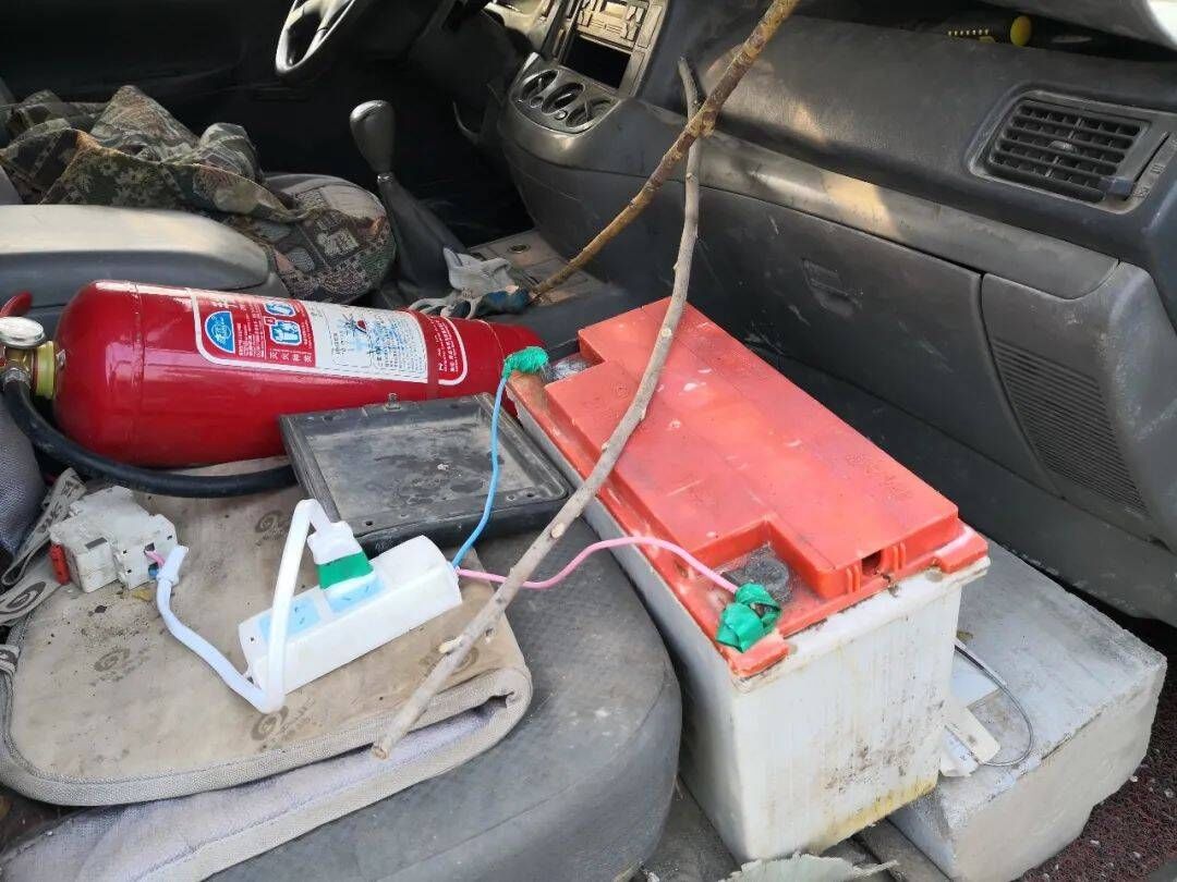 非法|东营特警支队抓获3名涉嫌非法买卖、储存、运输危险物质违法人员 查获汽油1.2吨