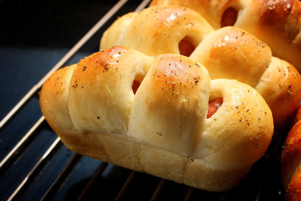  黑胡椒|黑胡椒香肠小餐包