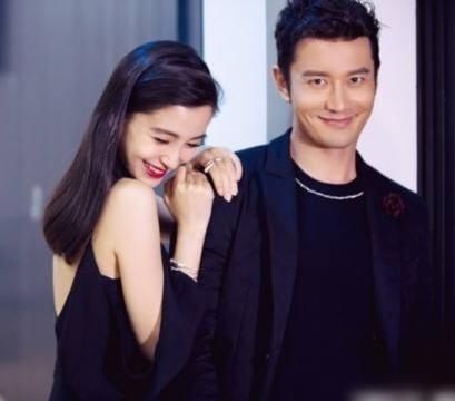  字幕|Baby和蔡徐坤组情侣，一旁的字幕亮了，网友：这么怕黄教主？