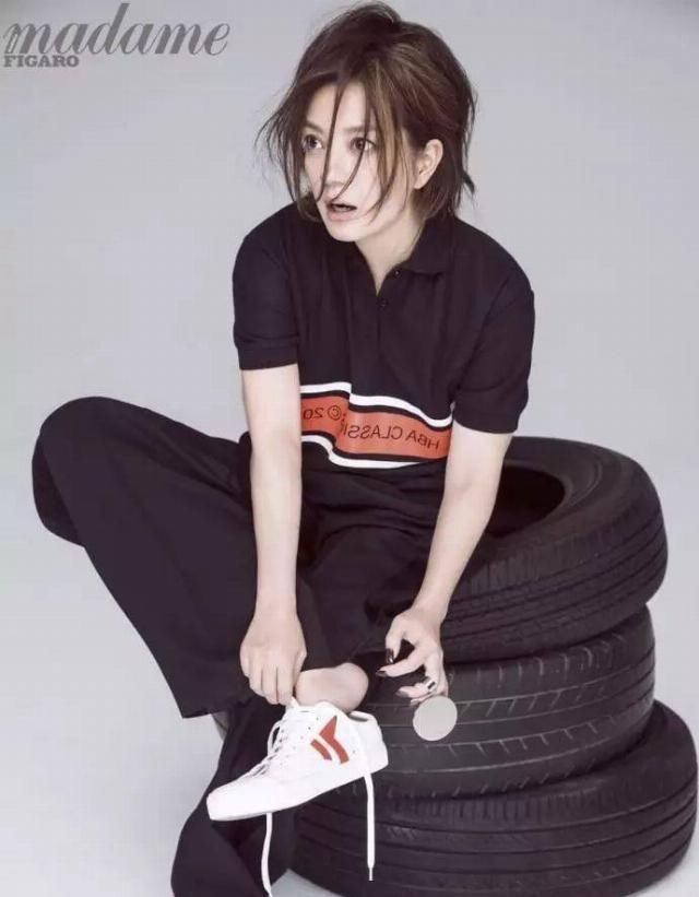  今夏|别再穿T恤了，今夏超流行的“短袖”长这样