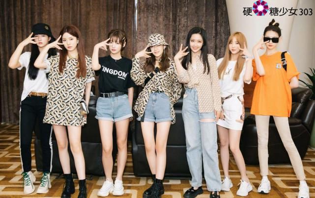  小编|硬糖少女官宣新综艺，给火箭少女101当评审，网友：她们不配