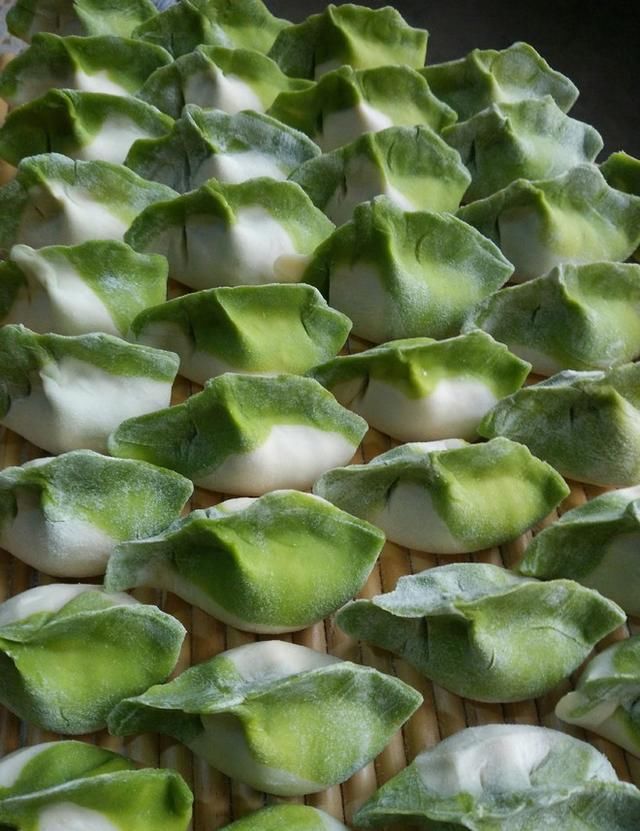 味道|纯天然的菠菜汁面条,颜值高、味道好,做法简单,上桌孩子抢着吃