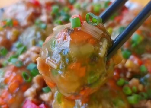  好吃|分享一款Q弹筋道的肉末素菜丸子，鲜香好吃又营养，美味的家常菜