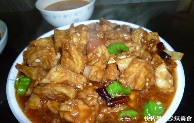 茄子|变着花样煮茄子,软嫩鲜香,开胃解馋,营养丰富,拿来送饭真好!