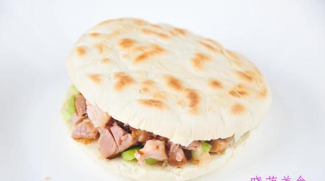 锅中烧水|牛肉蒸包、白菜水饺、牛肉夹馍的家常做法,营养美味