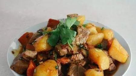 美食|精选美食:黑芝麻粥、低脂蔬菜沙拉、西红柿土豆牛肉、粉丝水煎包