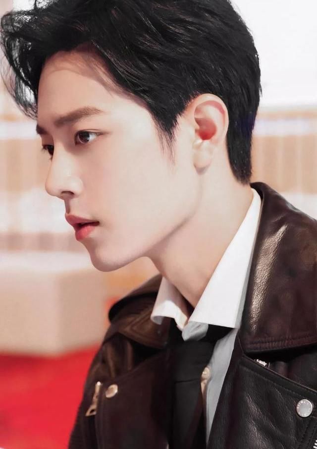  王一博|王一博没等来肖战的祝福，因为王一博经历过的肖战正在经历