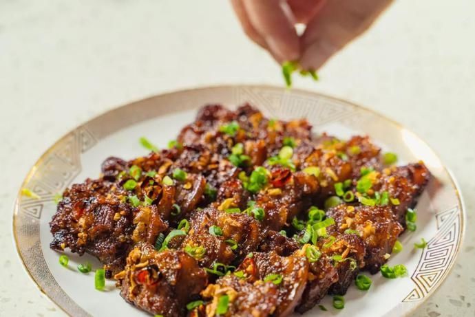  特别设计|小厨房丨吃过粉蒸肉吗？进阶版的吃过吗？