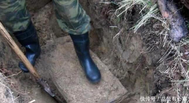 不菲|二战遗迹挖出一个弹药箱,打开后让人惊叹,最后物品应该价值不菲!