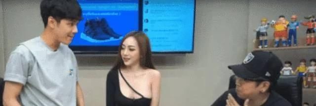 泰国|你知道泰国节目的女嘉宾有多开放吗?为吸引眼球,这波操作厉害了!