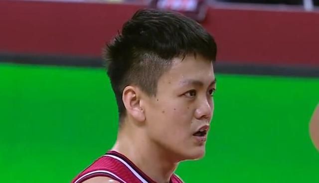 给力|爆冷！“巨人杀手”惨遭五连败 76分25板，外援真的太给力了