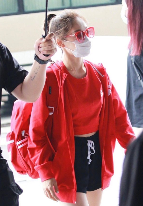  赵粤粉丝|希林娜依高粉丝后援会公布总收入明细，三个月逆袭，第一实至名归