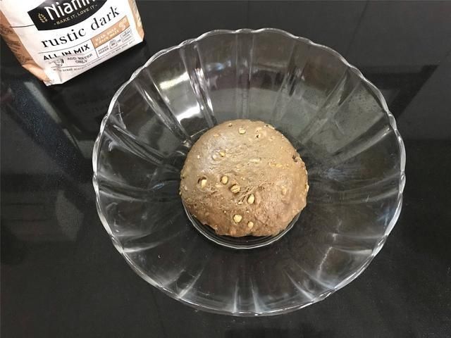  简单|简单2步，教你做无油无糖的乡村黑麦面包，营养低脂，好吃不长肉