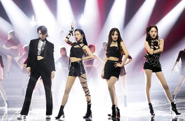 喜爱|浪姐四公张萌淘汰,赛制被“观众喜爱度”绑架,三个通病太明显