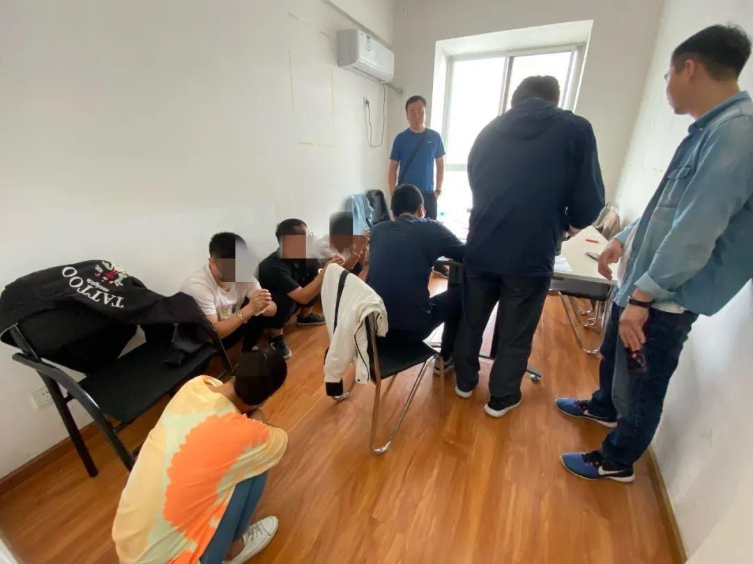 小区|事发樊城一小区！多人被抓