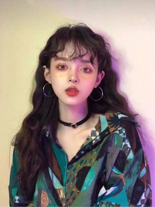 胎毛刘海|你是什么脸型就剪什么刘海，这5款刘海太显脸小了，堪比换头！