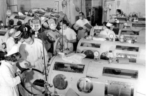 中国|特朗普确诊!新冠疫苗也救不了西方,欧美必然走向“群体免疫”