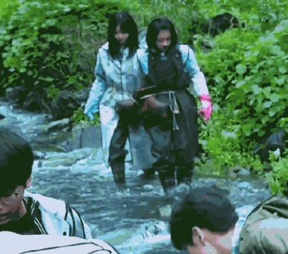  明星|同样是《向往》嘉宾，为何张子枫对谭松韵和何蓝逗是两张脸