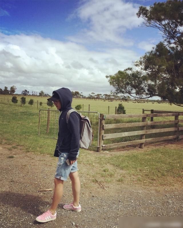  声音|只知道跑男导演的声音不错，可你不知道他这么帅