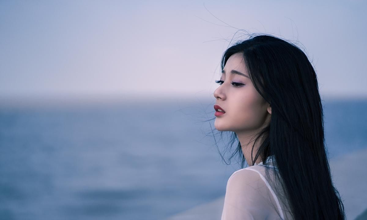  颜色|“回眸一笑百媚生，六宫粉黛无颜色”，“颜”字飞花令来了