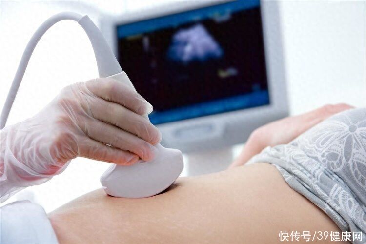 女植物人4年后意外怀孕(11年江苏女植物人腹部隆起，医生检查竟然怀孕了，丈夫坚持要孩子)