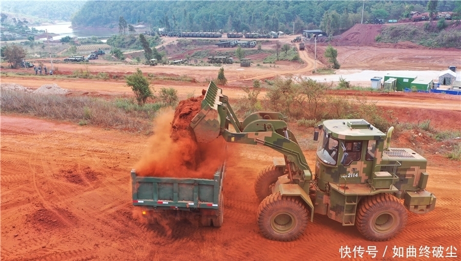 大图|「高清大图」驻训砺精兵 官兵勇争先