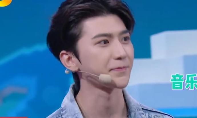  杨颖|《快本》下期放大招，蔡徐坤杨颖都来了，四位男团成员同台！