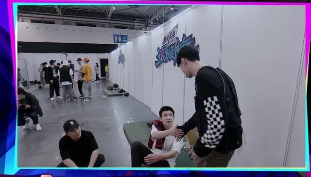  队长|《街舞3》二轮海选，张艺兴漏掉一件“重要”事情，太天真了