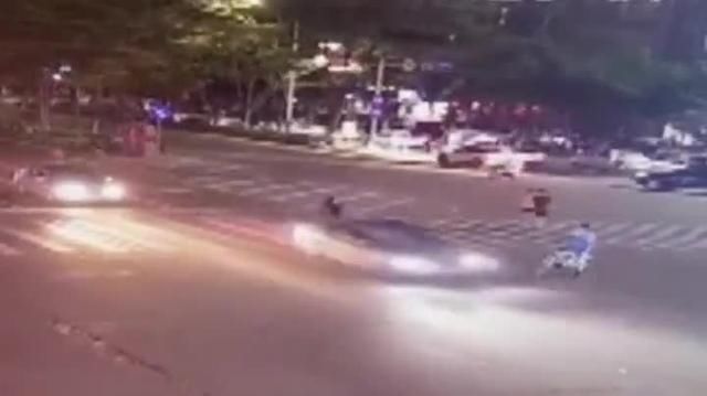  肇事|钦州一男子斑马线上被宝马车撞飞，肇事司机涉酒驾、闯红灯、超速