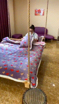 怀疑|“你们身边有舔狗舔到最后应有尽有的例子吗？”我怀疑你是在要攻略！哈