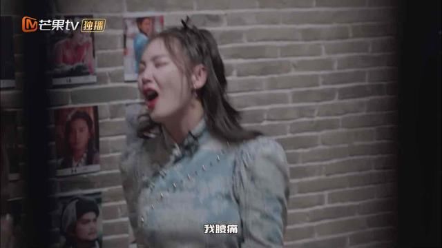  宁静|杨幂张雨绮旗袍对打，谁的曲线更曼妙？大张伟带宁静郑希怡张雨绮玩密逃崩溃