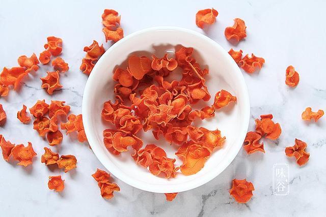 胡萝卜|孩子不爱吃胡萝卜?你试试这么做,简单又健康,孩子吃得津津有味