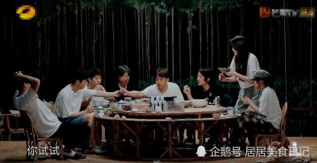  离开|《向往4》黄磊自制素食佛跳墙！当美食离开滤镜，网友：白给都不吃！