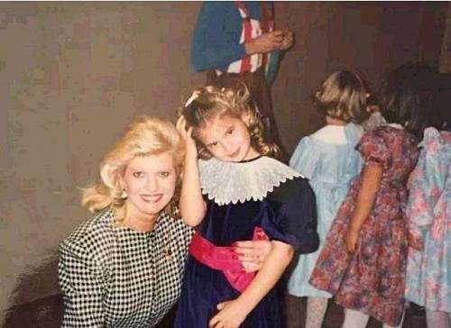 伴娘|伊万娜46岁时改嫁豪门,颜值依然惊艳,14岁伊万卡当伴娘显女人味