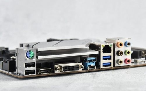  三代锐龙|AMD 3000XT系列处理器首测 性能上升功耗不变