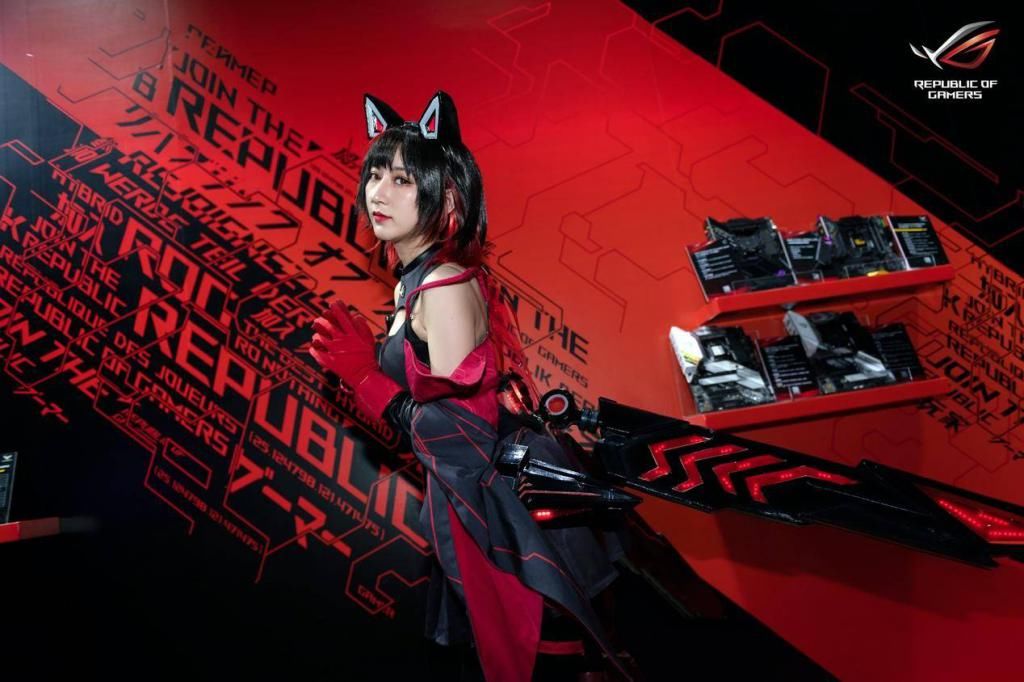 M12E主板机动|向胜利进击！华硕高达主板及电竞主板破次元来袭