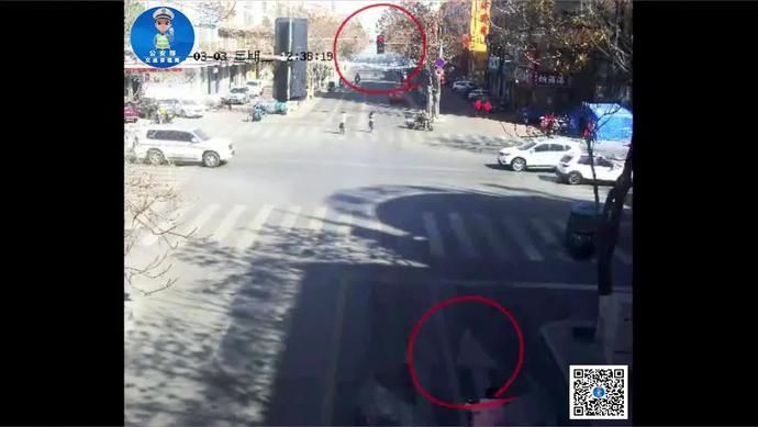  电动|电动自行车闯红灯，全责！