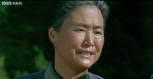  舞台姐妹|谢晋、《小花》导演张铮均用她出演主要角色，今80岁仍活跃影坛