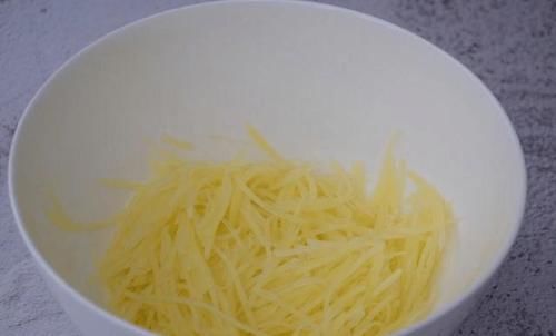  吃法|这才是夏天土豆的吃法，酸甜爽口，百吃不腻，大人小孩都爱