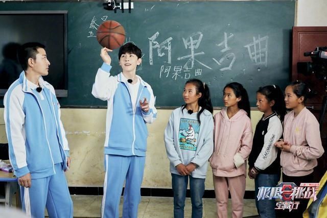  手撕艺人|邓伦粉丝公开骂魏大勋和白敬亭，这是咋了？